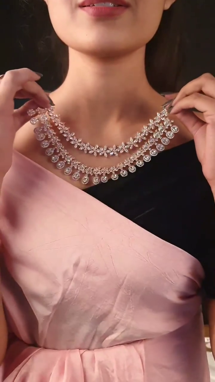 [Blush Elegance Layered Jewelry Set – Sparkling Earrings and Dual Necklace Ensemble in Pink and Crystal Brilliance 🌿✨]